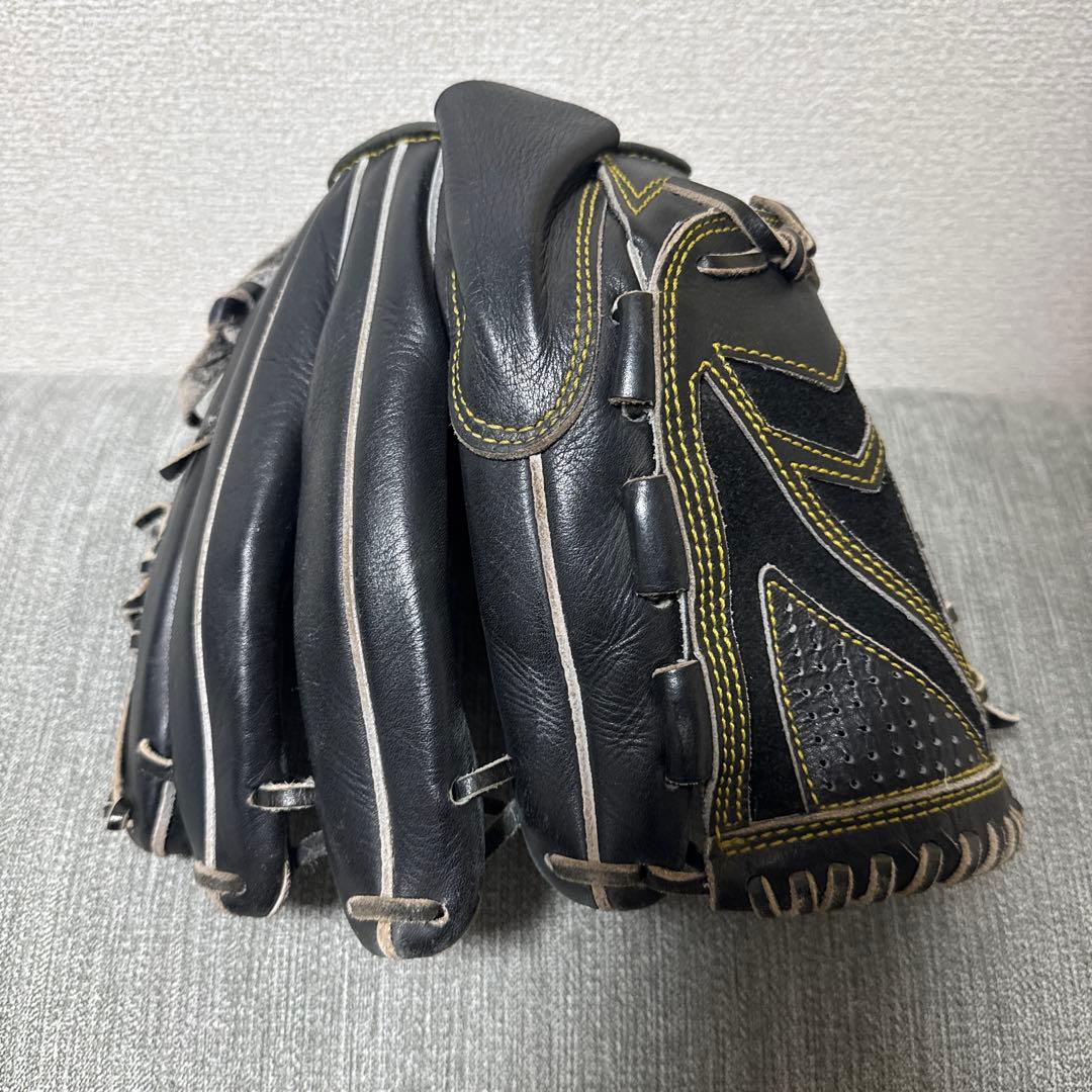 アンダーアーマー 硬式グローブ 黒　左用　今ならエボシールドエルボ付き‼️ アンダーアーマー 硬式グローブ 黒 左用 今ならエボシールドエルボ付き