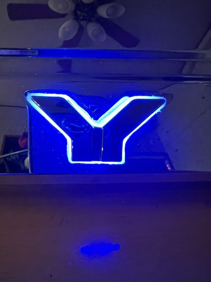 ＶＯＸＹ ヴォクシー ８０ ガーニッシュ　アクリル　ＬＥＤ埋め込み　ブルー