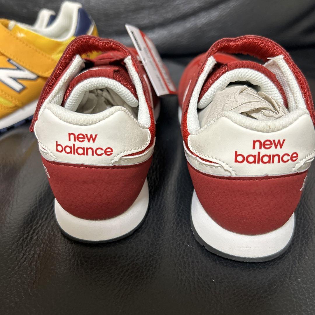 新品　2足セット　ニューバランス  YV373XW2 YV373XY2