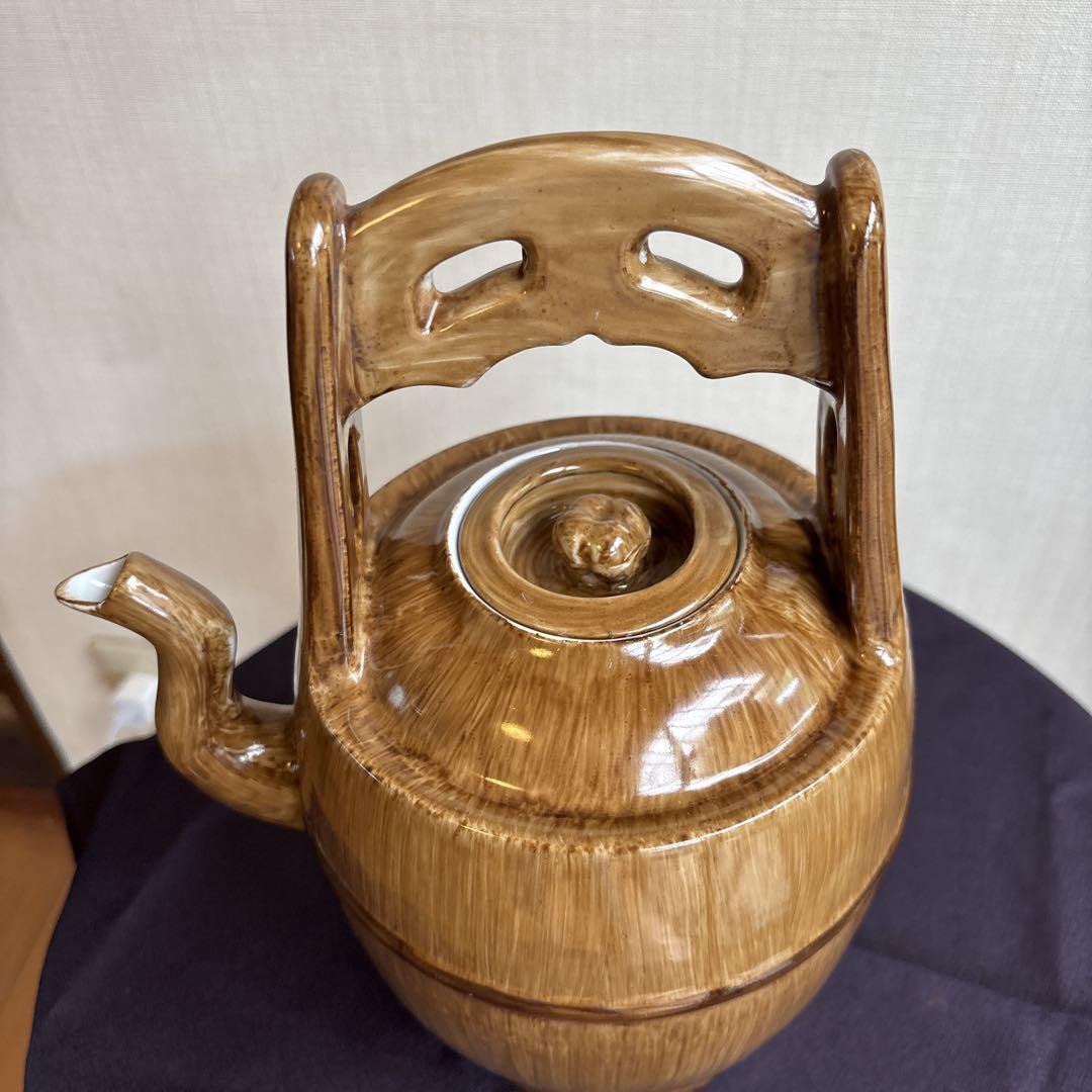 茶色陶器の持ち手付き壺 新品未使用品茶色 陶器製 茶釜 持ち手付き 中国製直径15㌢×20