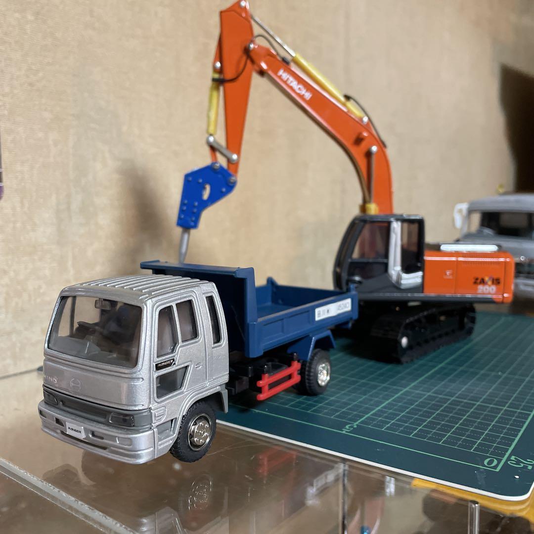 ダンプトラック ミニカー 1／43スケール