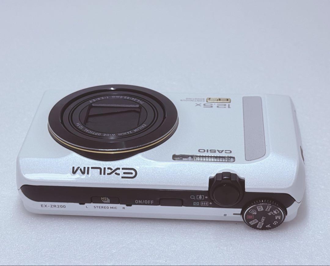 CASIO EXILIM EX-ZR200 ホワイト 動作確認済 - メルカリ