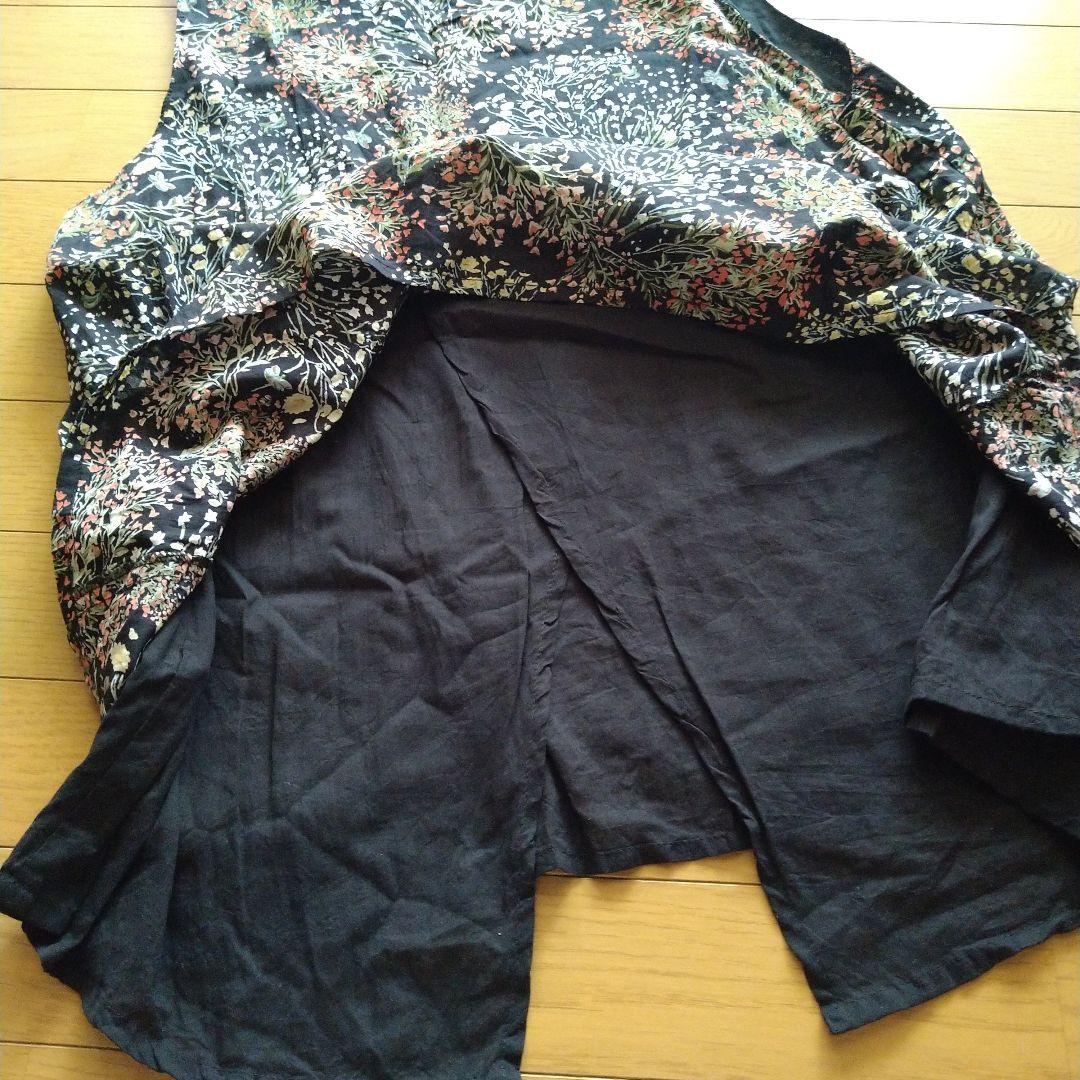 カリネ  トップス  袖無し ブラウス 黒  お花柄  総柄  M