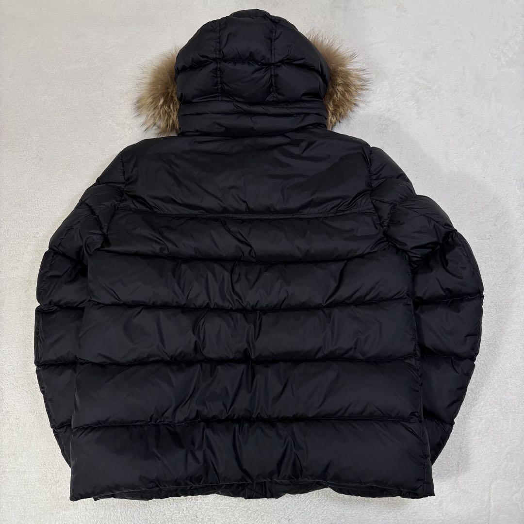 MONCLER MARQUE