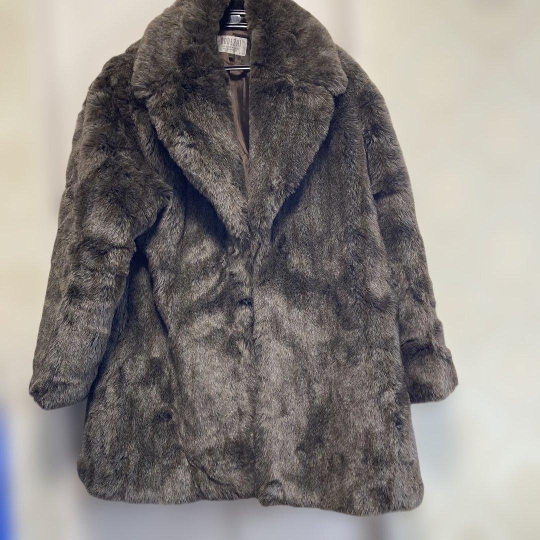 DODEZAI グレー ファーコートM