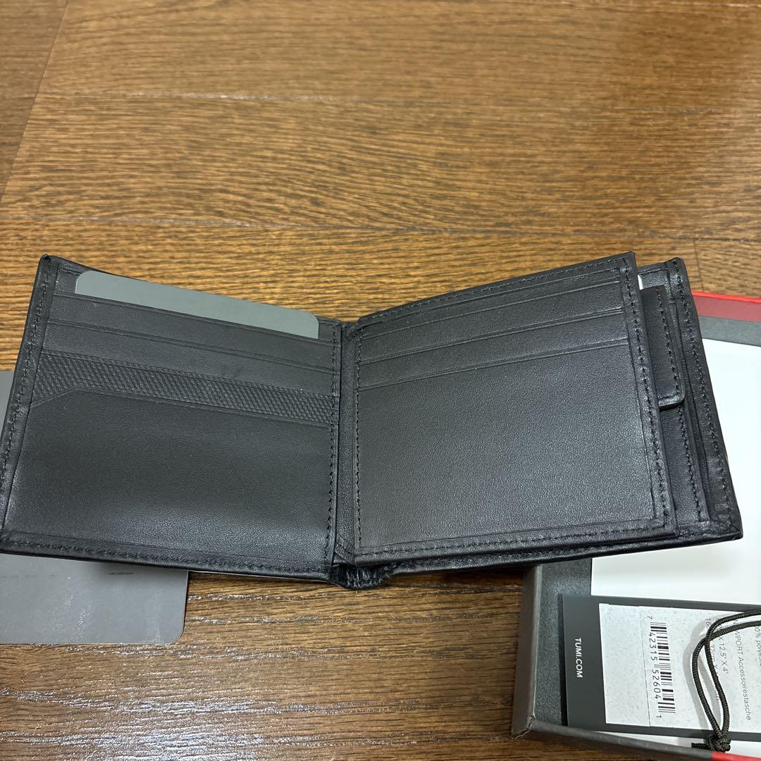 【新品、未使用】TUMI 二つ折り財布 黒　トゥミ