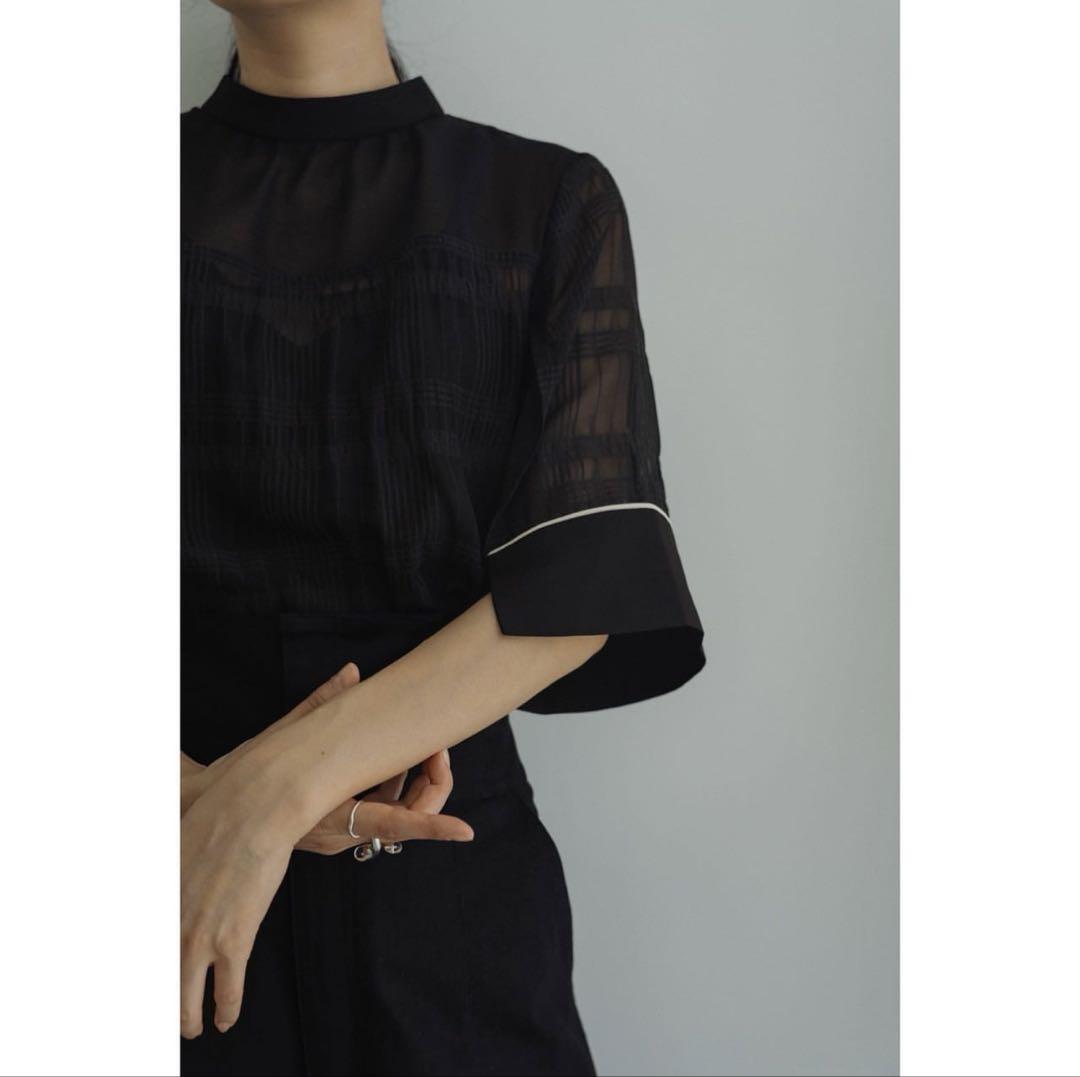クヌースマーフ2way sheer checked tops クヌースマーフ2way sheer checked tops - メルカリ