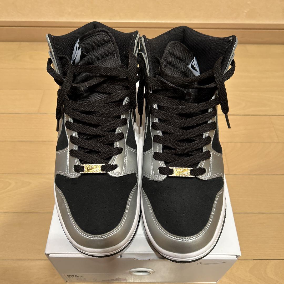 NIKE BY YOU DUNK HI BLACK/SILVER 26.5 - メルカリ