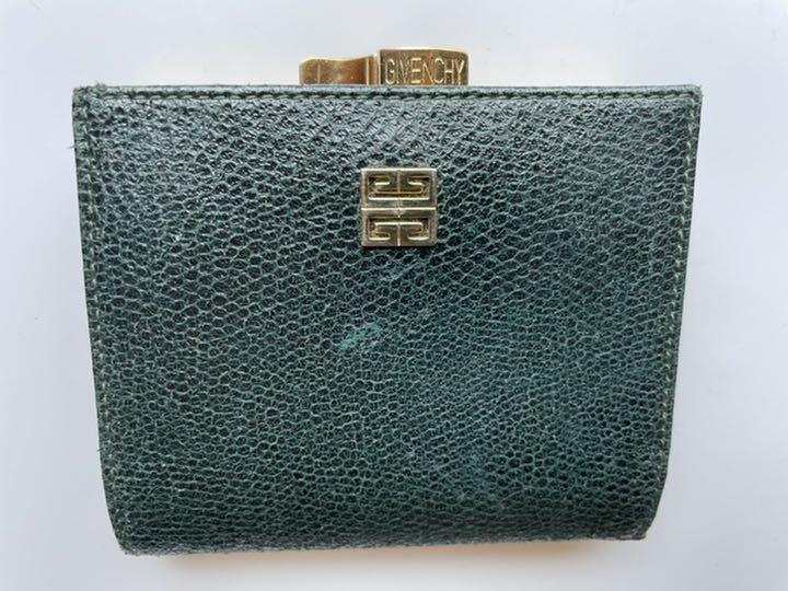 値下げ!GIVENCHY折り財布、がま口