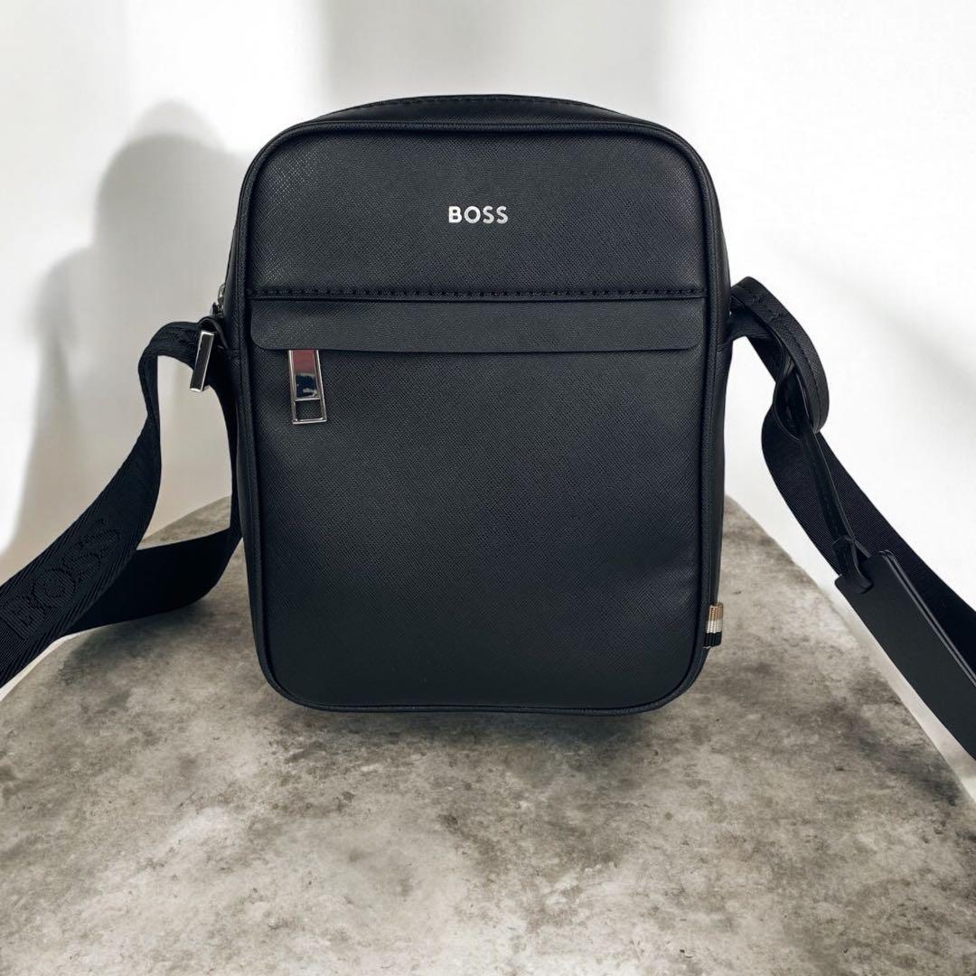 【美品】HUGO BOSS / 2024新作 / ミニショルダー エンボス素材 画像3
