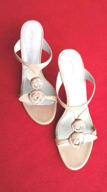 セルジオロッシ☆Evangelie satin crystalsライトローズミュール Evangelie Sandal Heel Black – Sergio Rossi