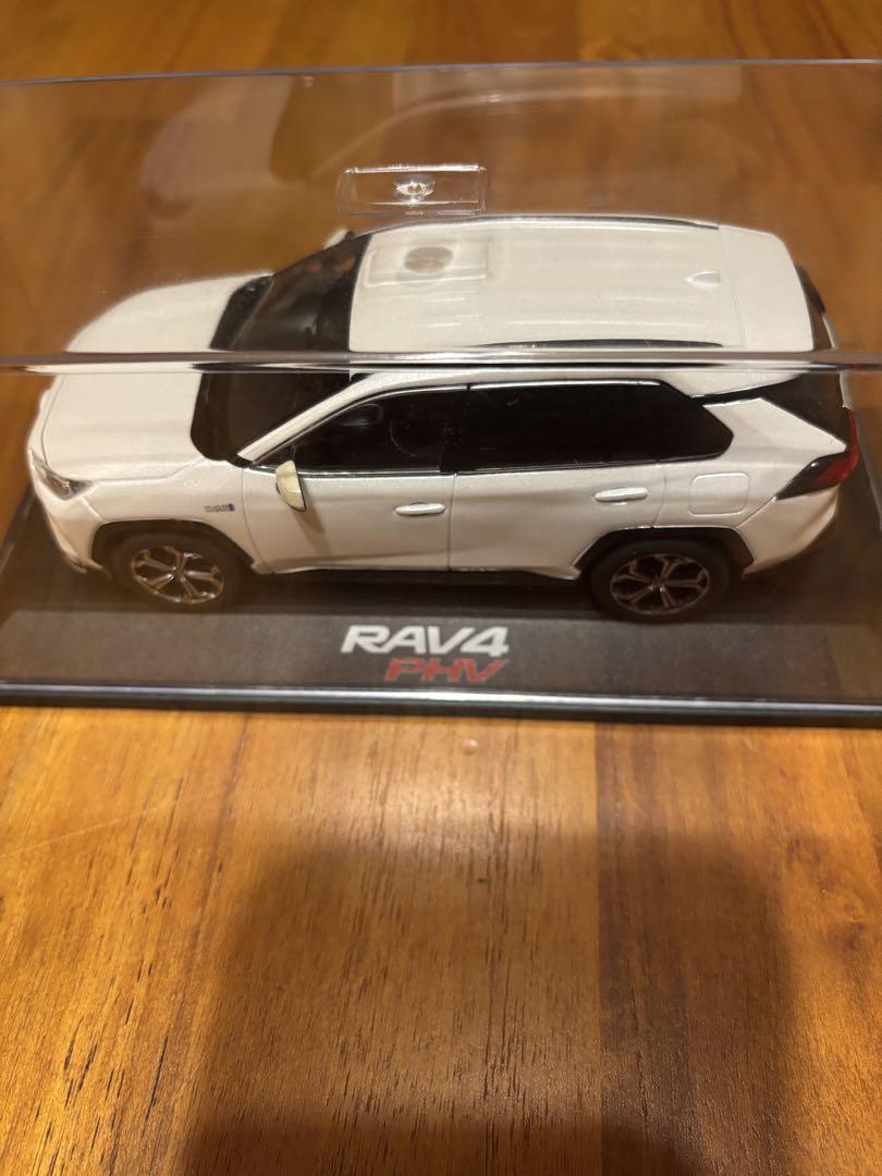 トヨタ RAV4 PHV ダイキャスト製　1/30サイズ　非売品
