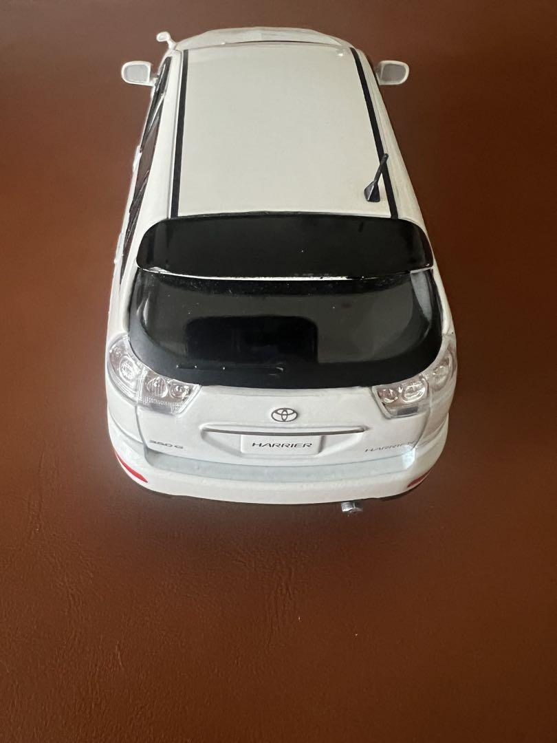 30系ハリアー　ミニカー
