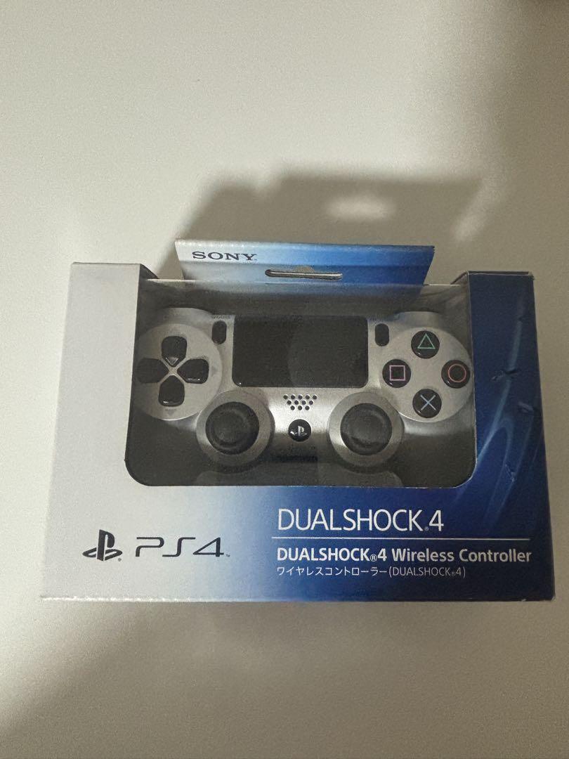 PS4 DUALSHOCK4 コントローラー　シルバー