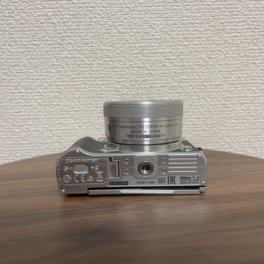 【ミラーレス一眼】 Nikon 1 J5