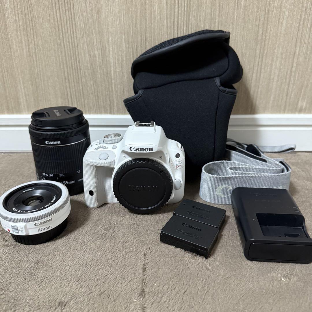 【美品✨希少ホワイト】Canon EOS Kiss X7 ホワイト レンズ2本 キヤノン：カメラ本体とレンズ2本をホワイトに統一した“EOS Kiss