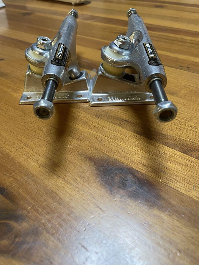 Thunder Titanium Lights 147 サンダー　トラック