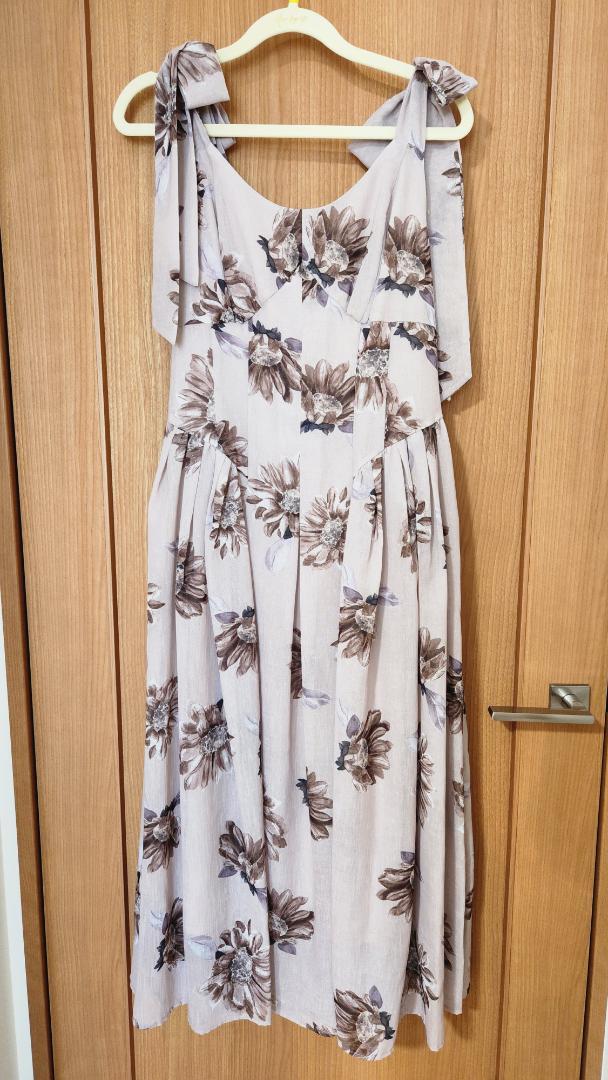 Her lip to／Sunflower-Printed Midi Dress