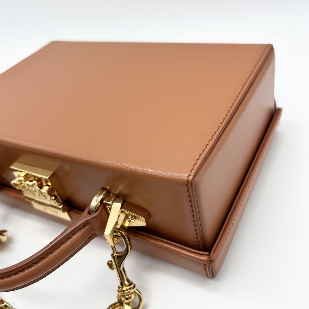 未使用に近い MCM ベルリン トランク チェーン ショルダーバッグ