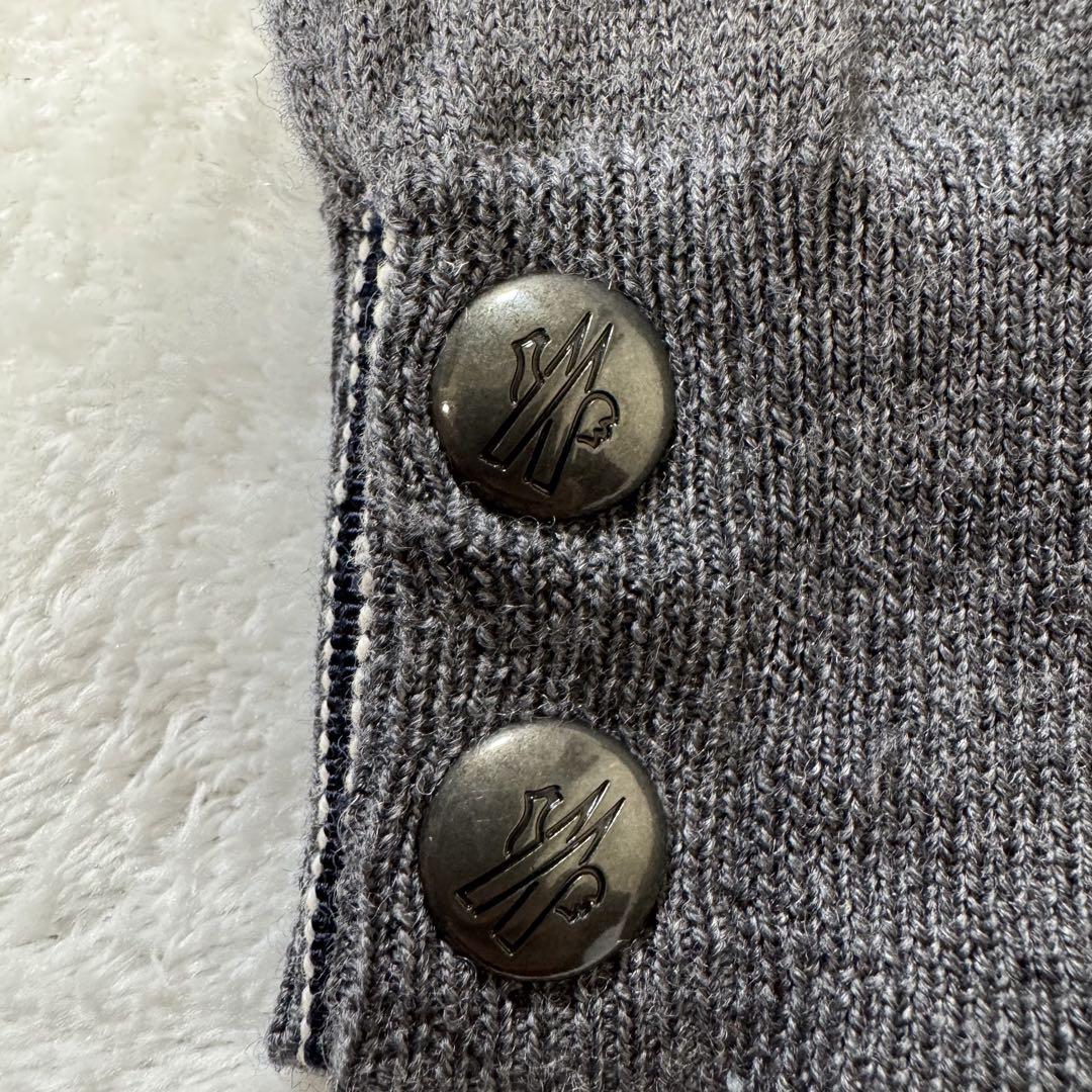 美品 MONCLER モンクレール Vネック ウールニット グレー ワッペン L