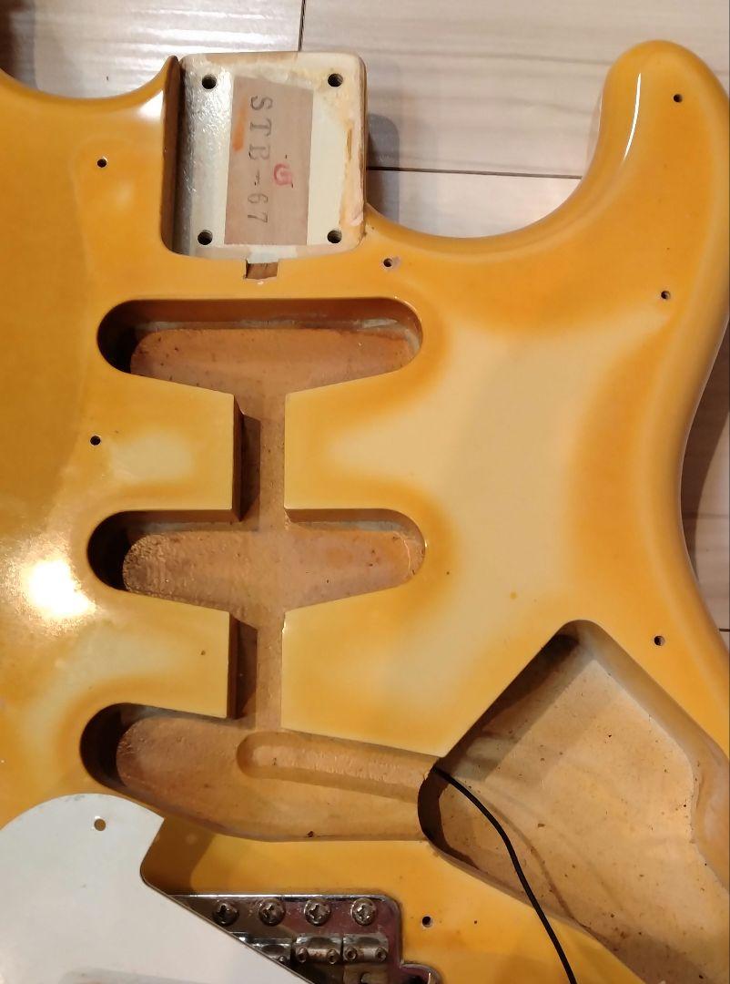 ギター Fender Japan Stratocaster ST67-85