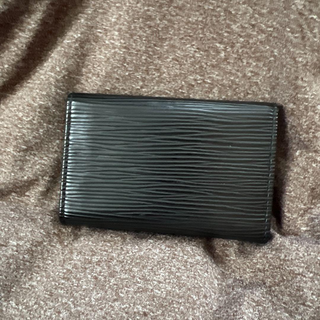 Louis Vuitton ブラック エピレザー キーケース