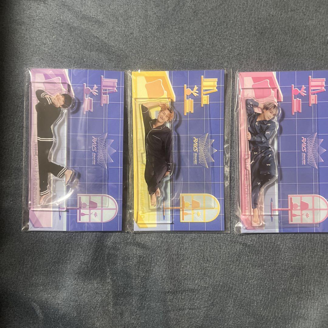 【SnowMan】　Dome tour RAYS 公式アクスタ9体セット SnowMan】 Dome tour RAYS 公式アクスタ9体セット - メルカリ