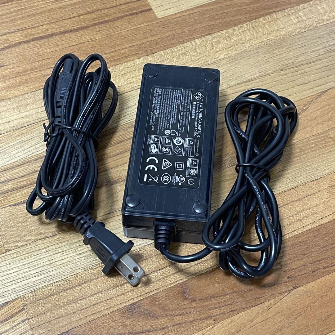 YONGNUO YN600L Pro LED Video Light 三脚付き
