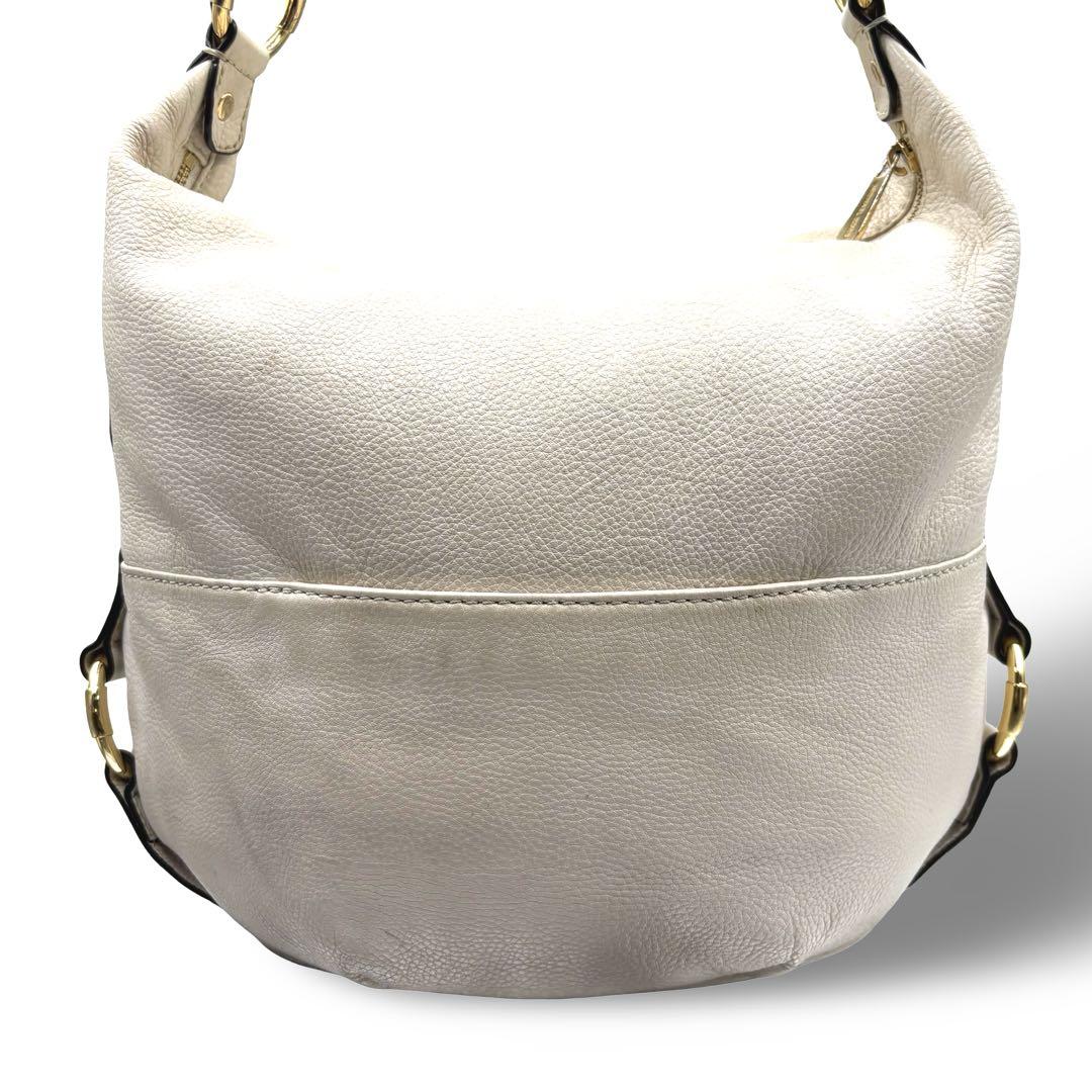 【良品】マイケルコース ショルダーバッグ ロゴ金具 オフホワイト 肩掛け 大容量 【良品】マイケルコース ショルダーバッグ ロゴ金具 オフホワイト 肩掛け 大容量