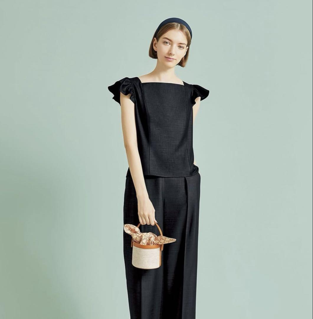 新品タグ付　FOXEY NY フォクシー リネンフェイスワンピース　38 白 新品タグ付 FOXEY NY リネンフェイストップス 38 白 フォクシー