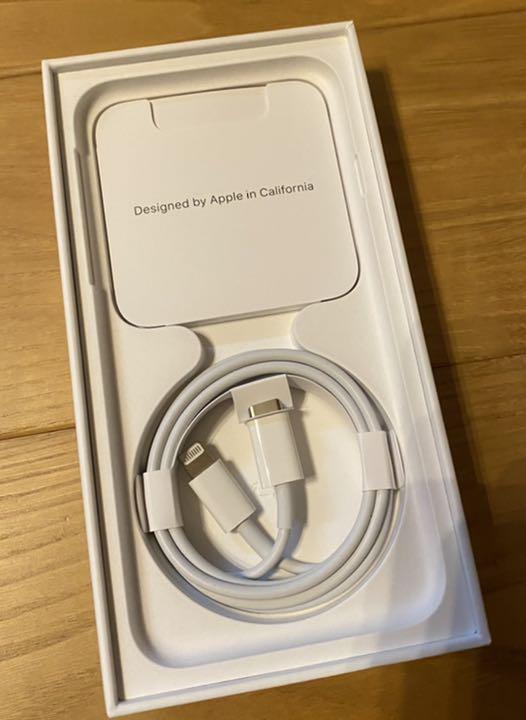 価格改定iPhone SE2 64 GB ホワイト AM1om-m15179439452 SE 第2世代 低価通販