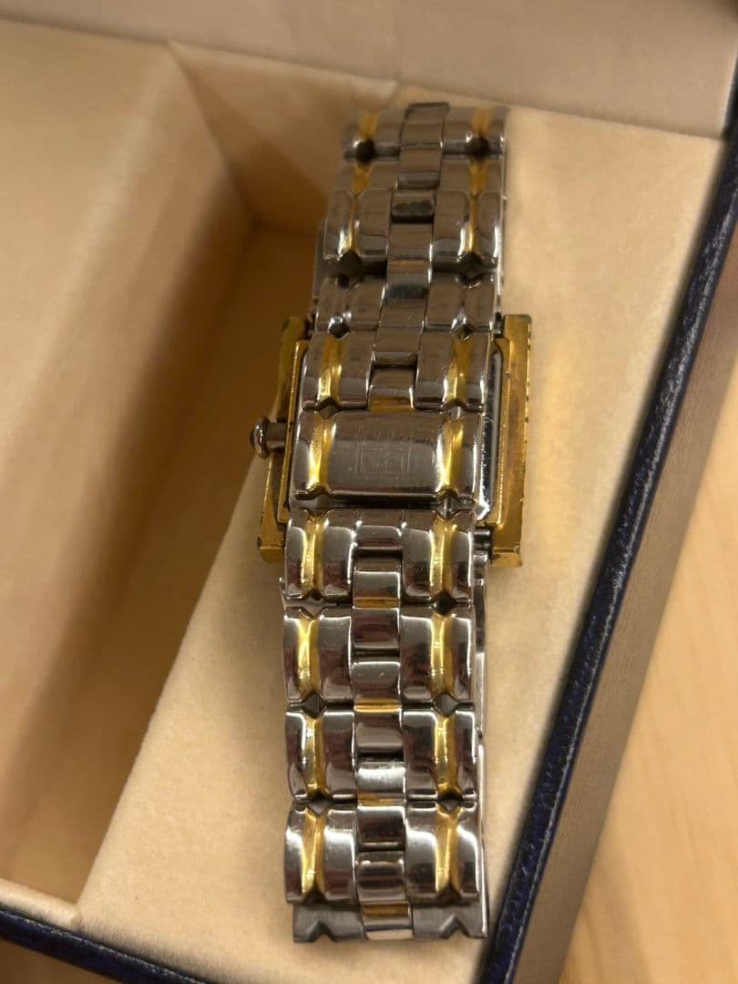 GIVENCHY 腕時計 シルバー ゴールド GIVENCHY 腕時計 シルバー ゴールド