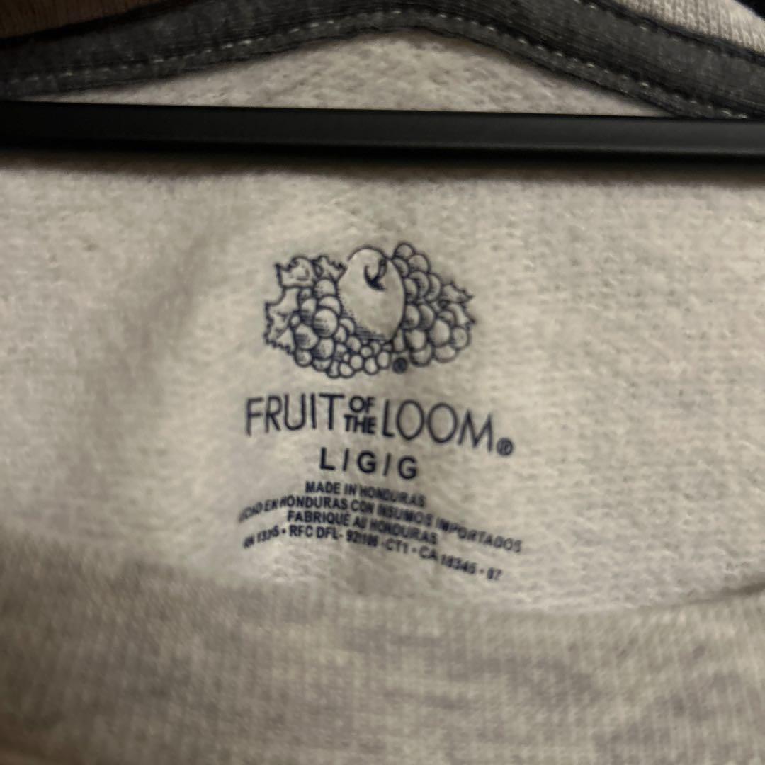 FRUIT OF THE LOOM グレー トレーナー 蝶デザイン