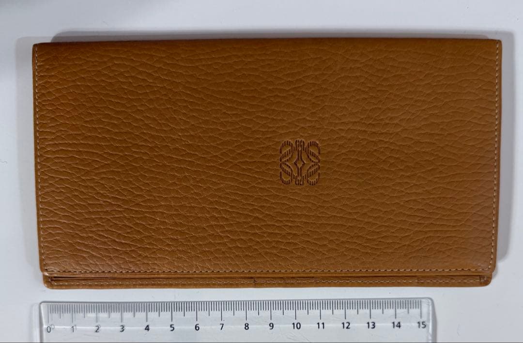 LOEWE ロエベ エンボス レザー長財布 ブラウン スペイン製