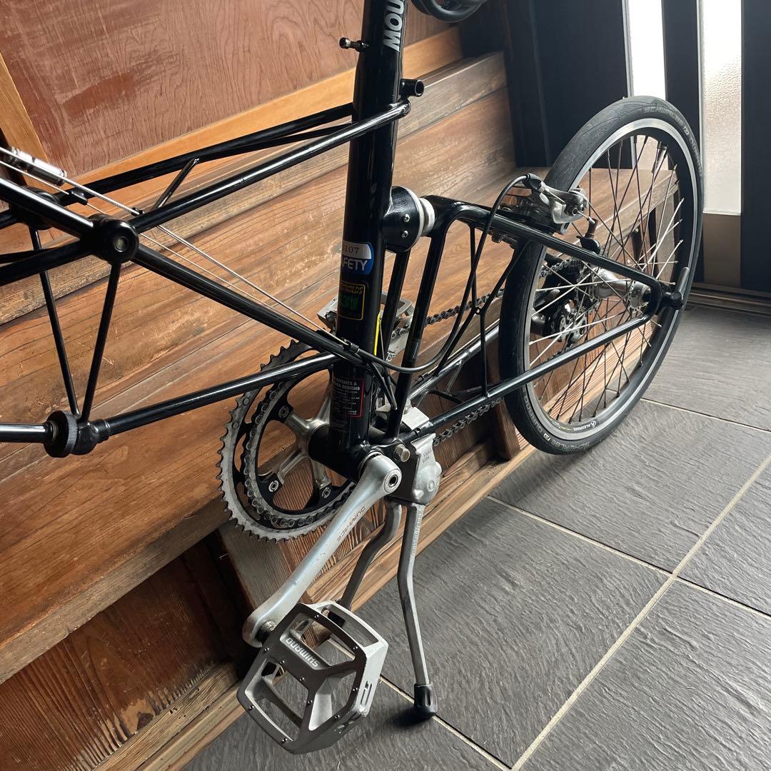 アレックスモールトン 車体