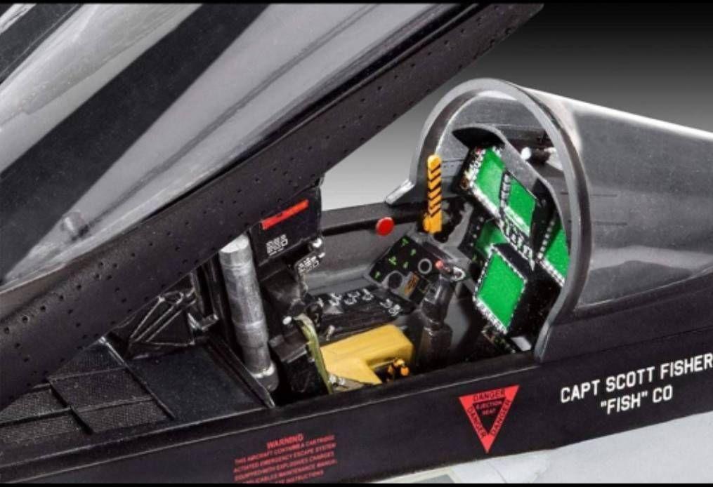 ドイツレベル 1/32 アメリカ海軍 F/A-18E スーパーホーネット ドイツレベル 1/32 アメリカ海軍 F/A-18E スーパーホーネット