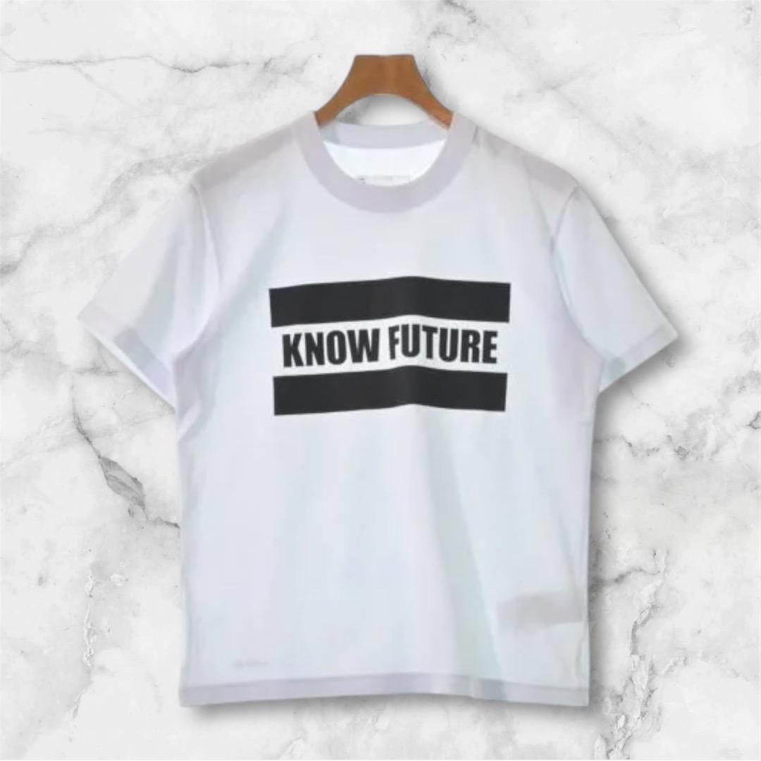 sacai KNOW FUTURE Tシャツ ホワイトトップス