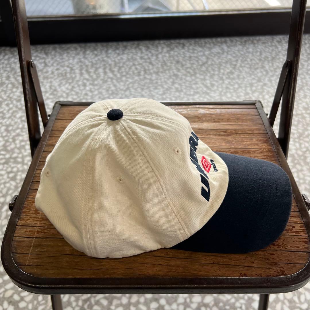 【ユニセックス、オフホワイトカラー】UMBROセンター刺繍ロゴ古着キャップ帽子