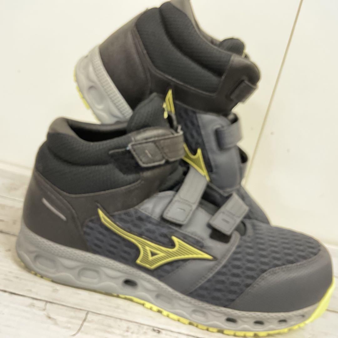 MIZUNO 安全靴　ブラックxライムイエロー　28㎝　B2685