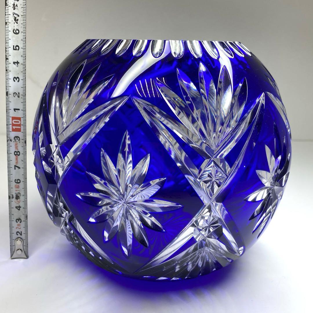 バカラ高級ライン　珍品被せ青ガラス　切子花瓶　共箱　東Y7-0220☆1Fトルコ
