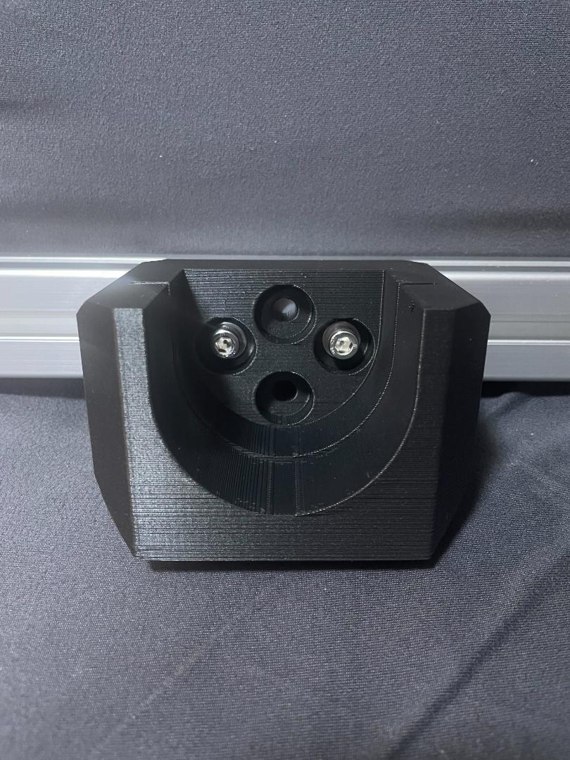 【重量級ステアリング向け】Fanatec QR1 スロットインマウント ｘ３個