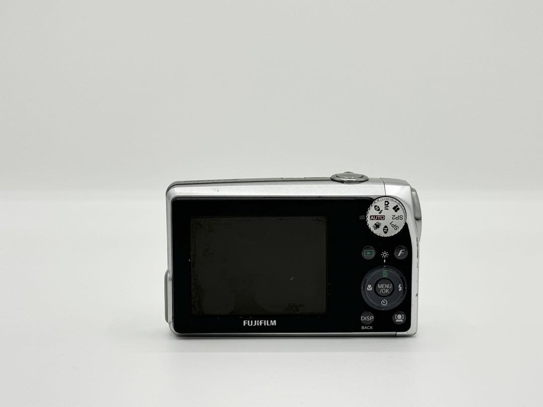 【完動品】　FUJIFILM FinePix F40 デジタルカメラ
