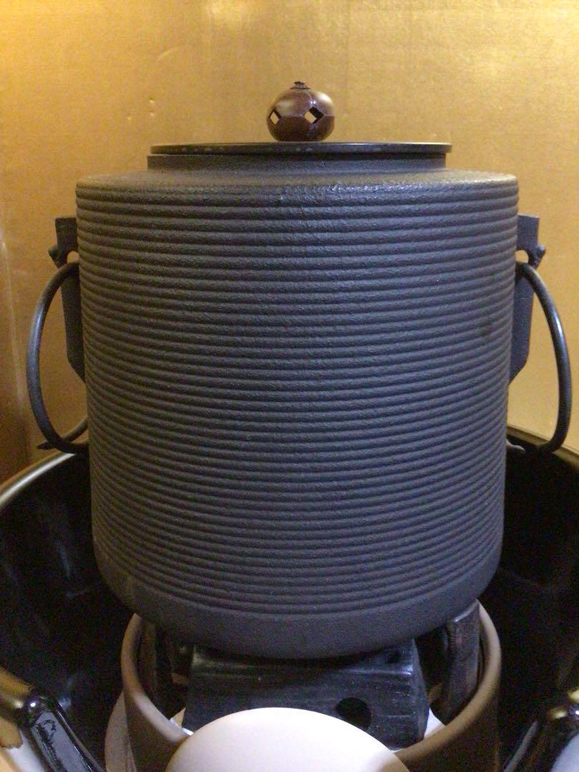 風炉型電熱器と釜のセット 箱無し 風炉型電熱器と釜のセット 箱無し