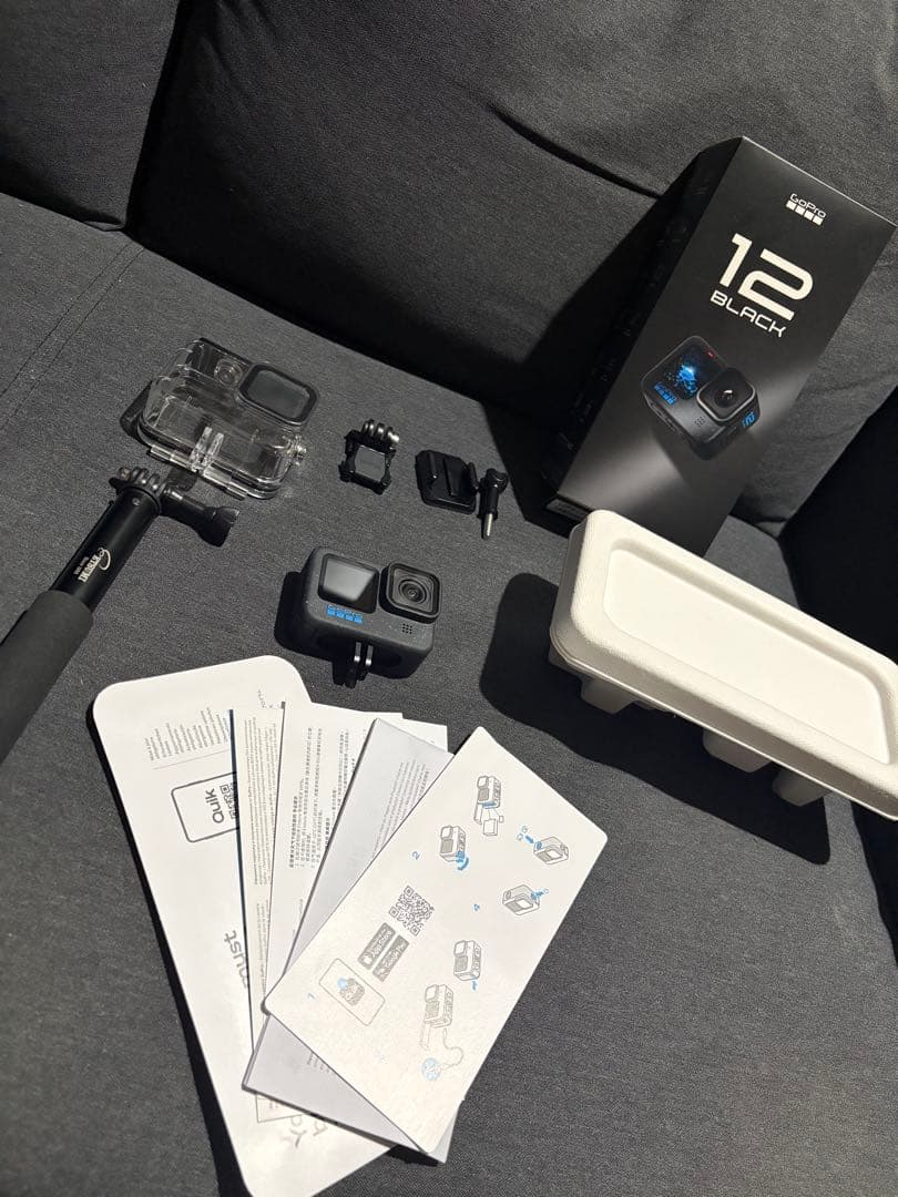 GoPro 12 Black 本体と付属品