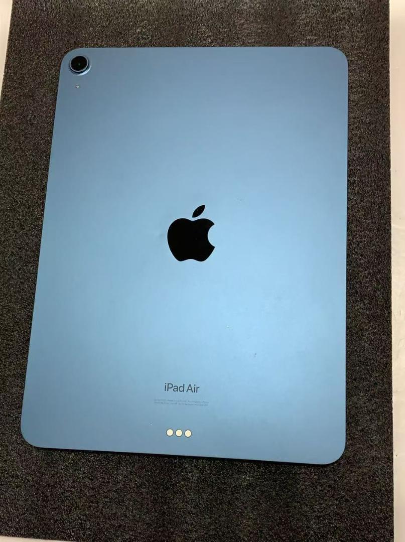 Apple iPad Air (第５世代) Wi-Fi 64GB ブルー