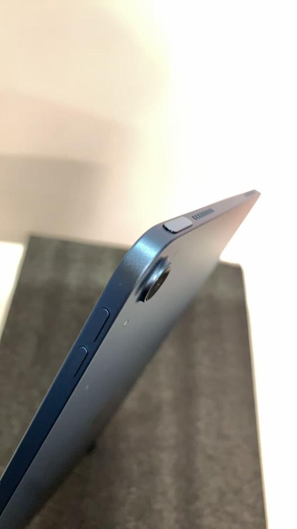 Apple iPad Air (第５世代) Wi-Fi 64GB ブルー