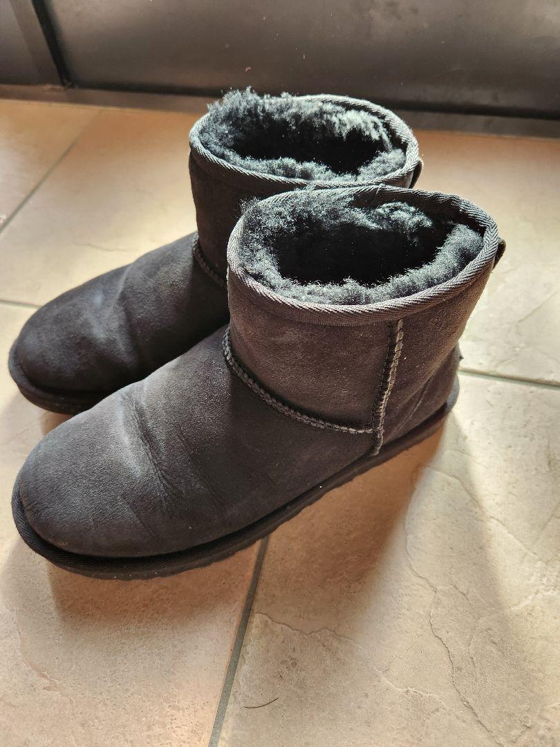 UGG クラシックミニ 　23 ブラック
