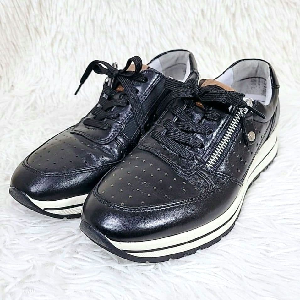 美品✨タマリス PURE RELAX サイドジップスニーカー レザー/パンチング 美品✨タマリス PURE RELAX サイドジップスニーカー レザー/パンチング