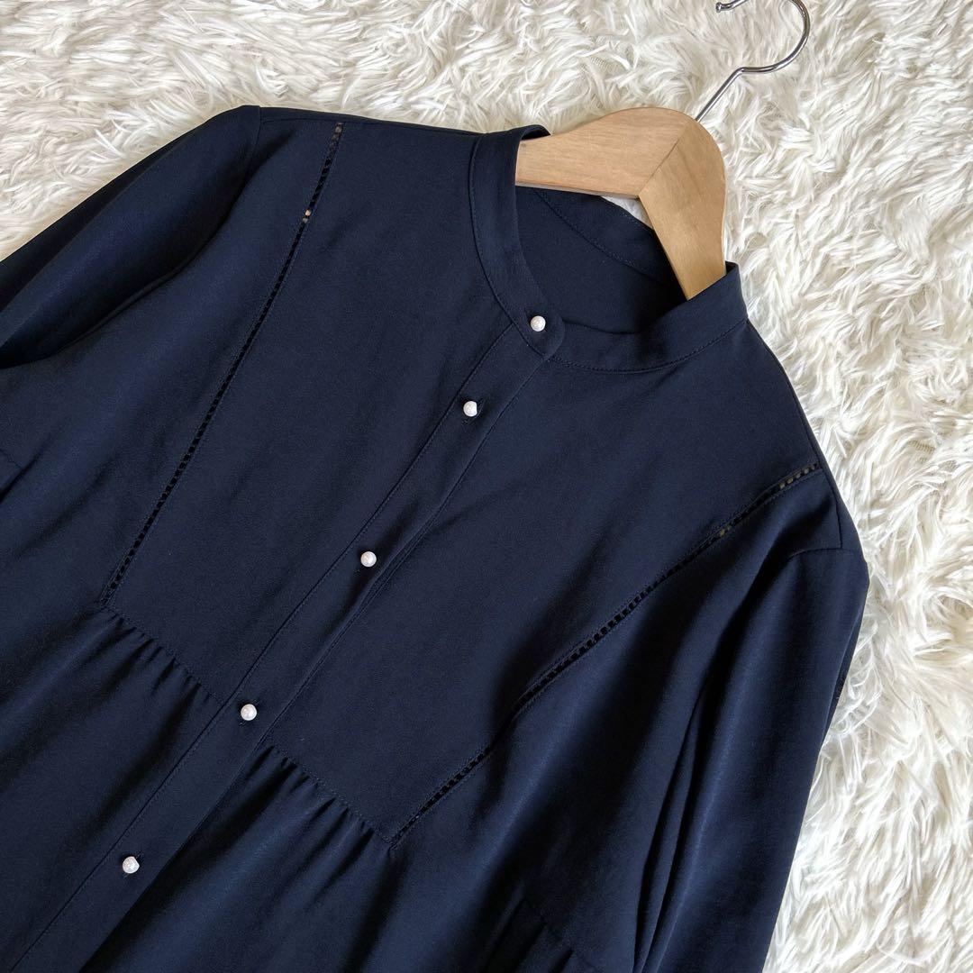シップス　ストレッチ ジョーゼット プリーツ ブラウス　25SS ネイビー