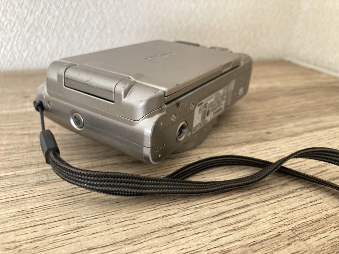 Nikon COOLPIX S9900　シルバー　デジタルカメラ